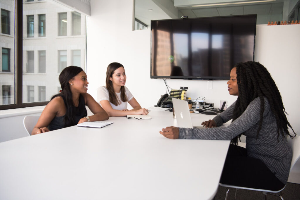 5 Things You Should Bring To A Job Interview KabaFusion